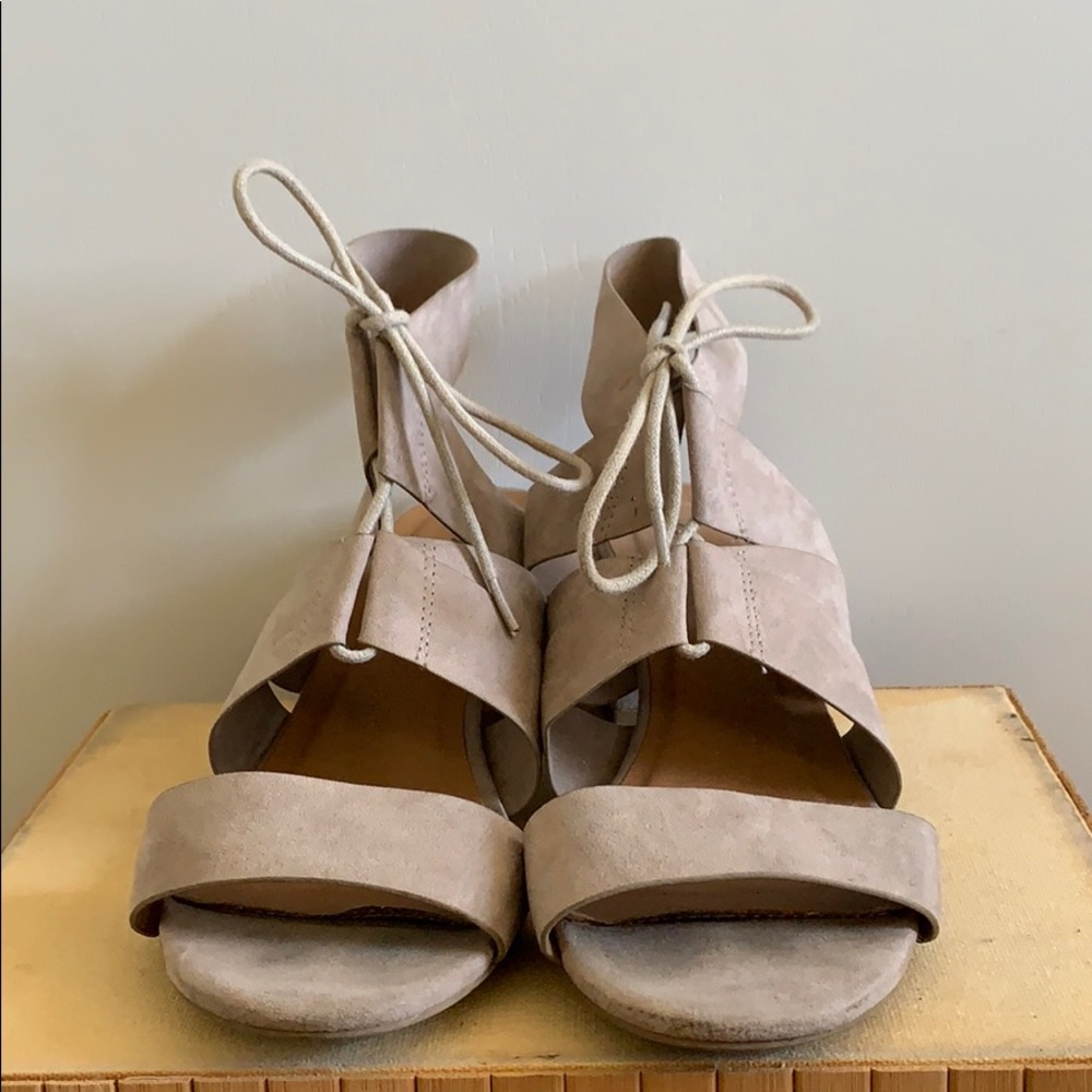 Dusty rose tie up heels